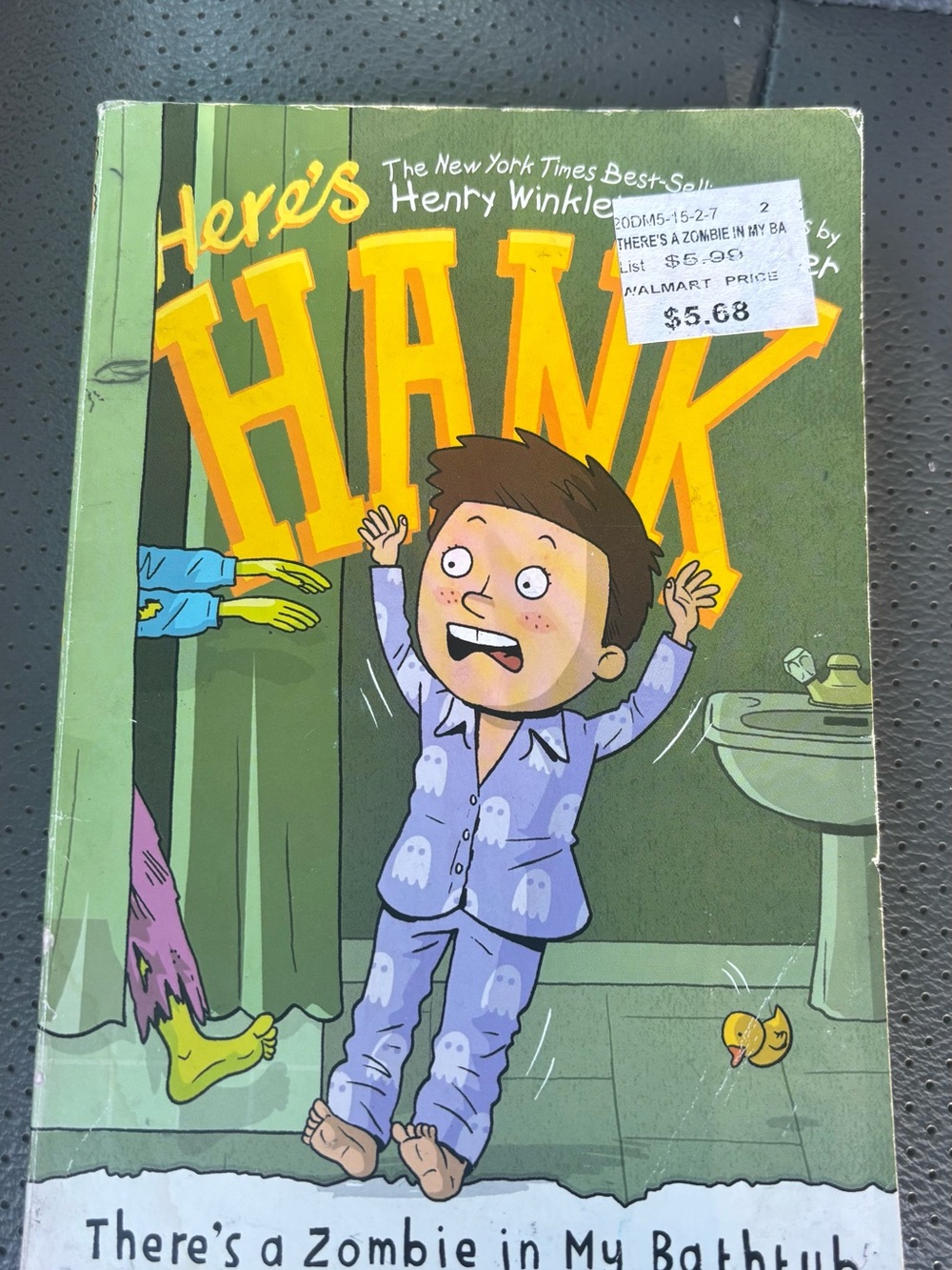 Here's Hank: There's a Zombie in My Bathtub (Green)